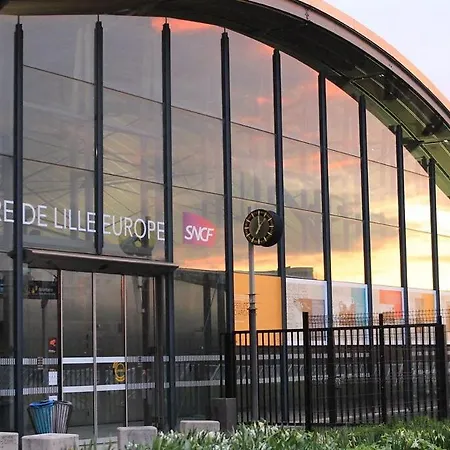 Balcony + Parking! Appartement