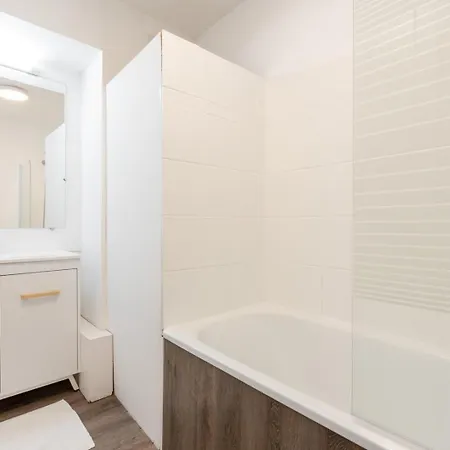 Balcony + Parking! Appartement