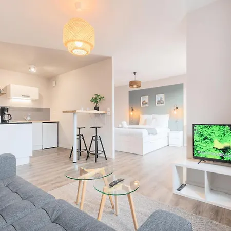 Balcony + Parking! Appartement *